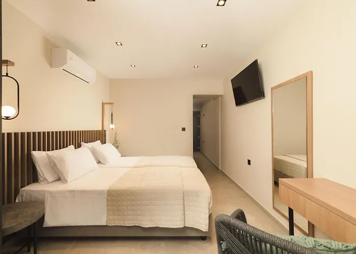 Krystalia's Luxury Studio1 *