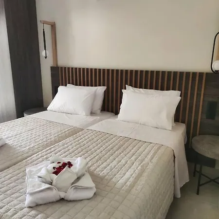 Krystalia's Luxury Studio1 דירה