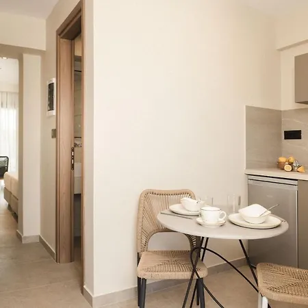 דירה Krystalia's Luxury Studio1 *